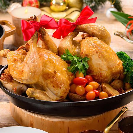Shin Furano Prince Hotel Bagian luar foto A whole roasted chicken
