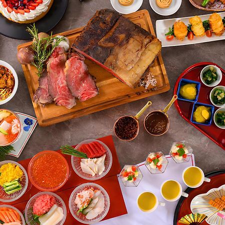 Shin Furano Prince Hotel Bagian luar foto A selection of Japanese cuisine