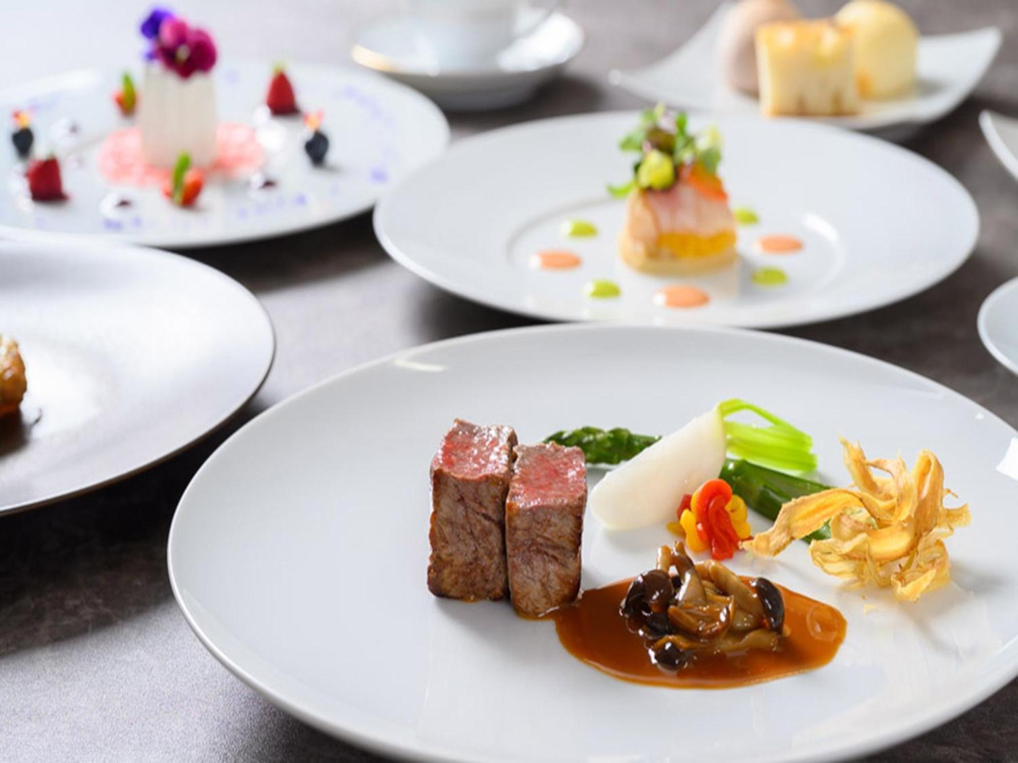 Shin Furano Prince Hotel Bagian luar foto A sample of French cuisine