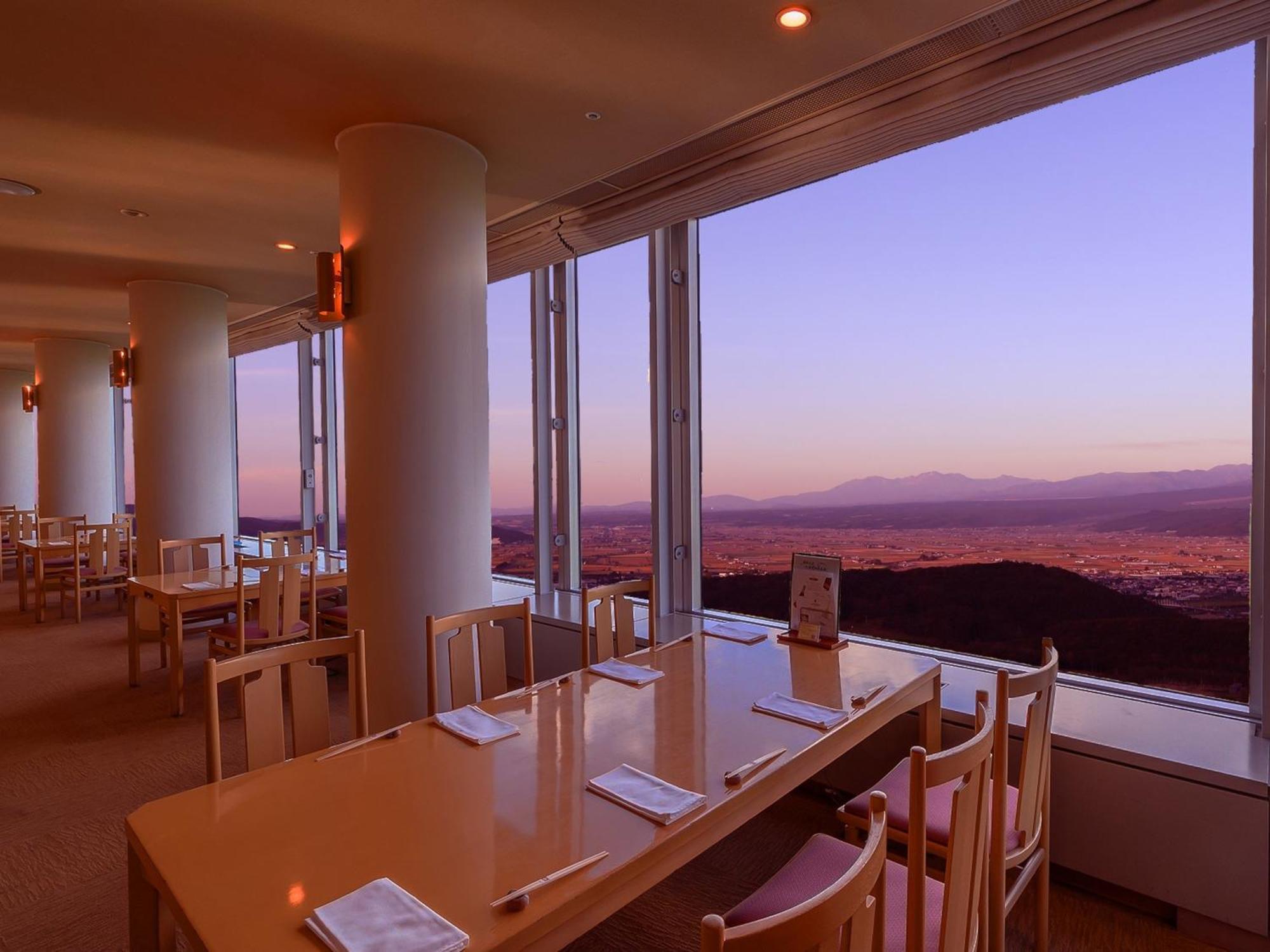 Shin Furano Prince Hotel Bagian luar foto Restaurant