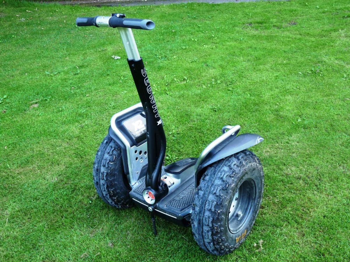 Shin Furano Prince Hotel Bagian luar foto A Segway